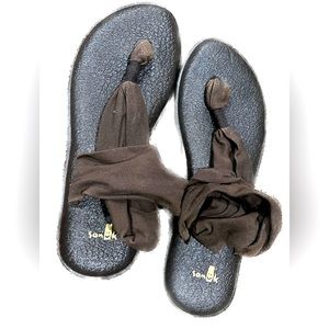 Sanuk yoga sling sandals brown sz 8